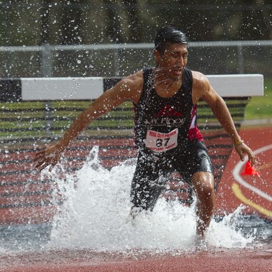 Santiago Velasco competes in the 2k steeplechase during the Rose City Preview. He placed fifth. Photo by Jeff Hinds.